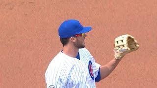 SD@CHC: Bryant flashes the leather in MLB debut