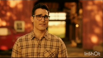 Flash 5x09 - Elseworlds Part 1 Deleted Scene Superman and Flash (Oliver) Race and conversation.