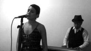 Video thumbnail of "Vintage soul- At last/Fly me to the moon/Summertime"
