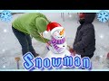 HACIENDO UN MONO DE NIEVE ☃️ Making A Snowman