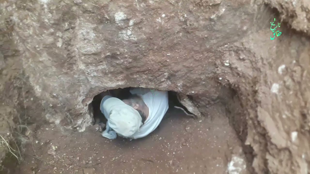 كنوز ودفائن فتح مدفن يهودي تصوير مباشر