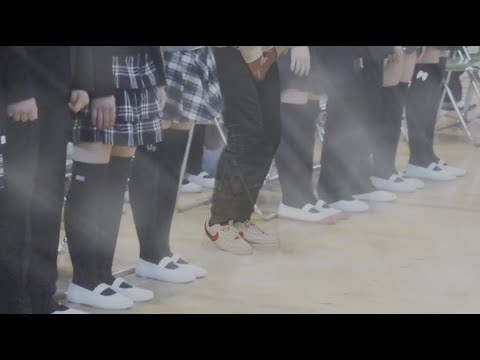 【TikTok 400万再生】引くほど ポテンシャルが高いヤツ が混ざってる卒業式の真似、の真似。【 虹色侍 ずま 】