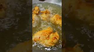 ASMR-SATISFYING SOUNDS OF DEEP FRYING CHICKEN!     JOLLIBEE STYLE FRIED CHICKEN! #asmr #shorts