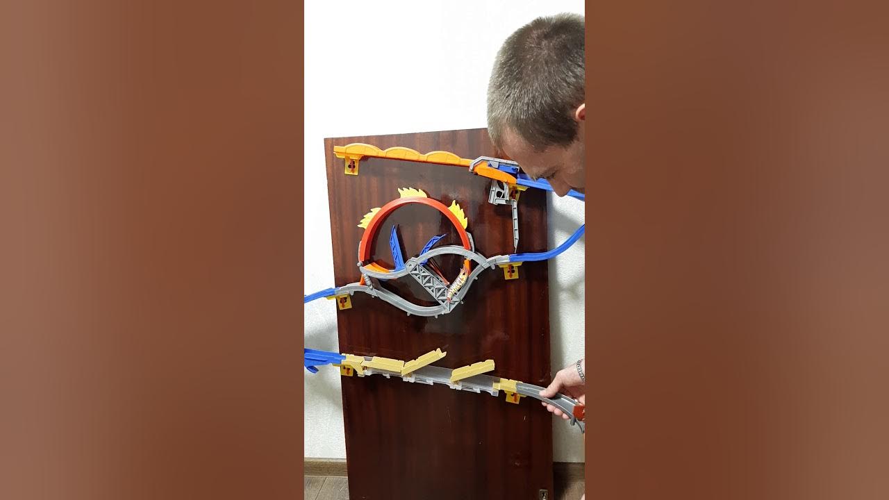 настенный трек хотвилс - YouTube