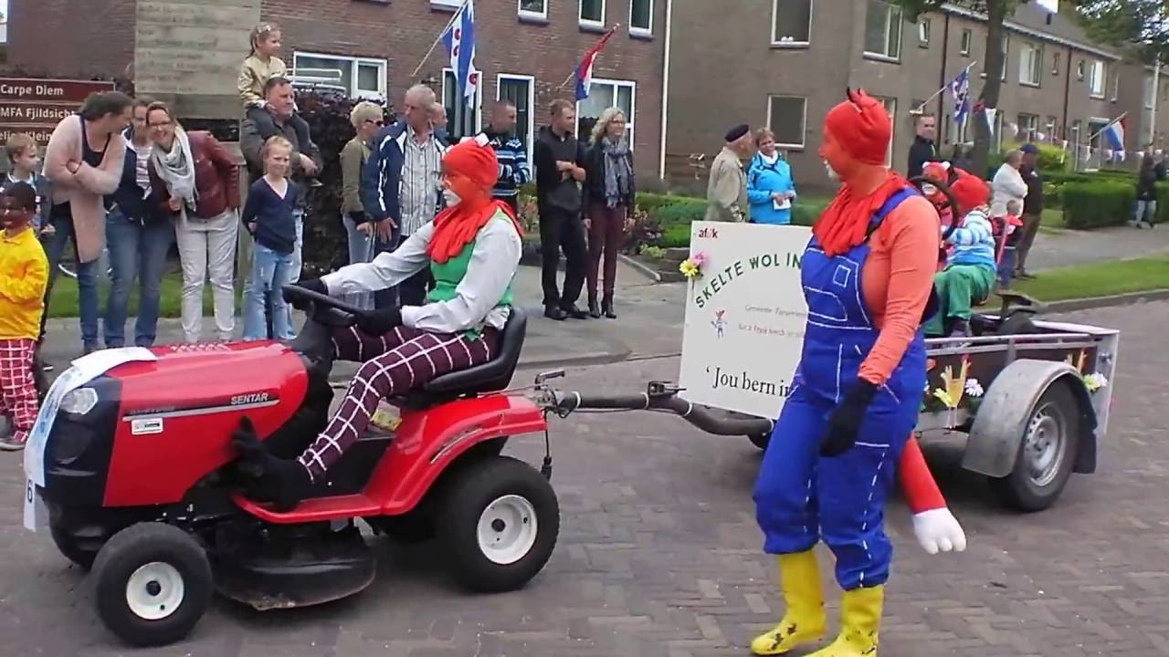 Blije '' Optocht versierde wagens '' 2016 (1)
