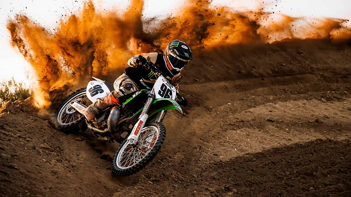 Two Smoke Ft. Axell Hodges on Two Stroke | Dirt Sh...