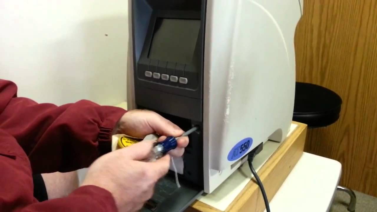 Lions 33K Eyemobile Equip operations Puff test 1 - YouTube