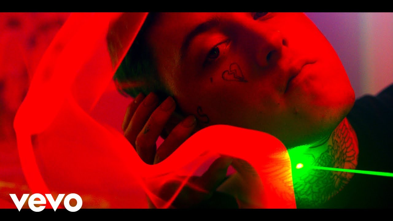 Sensey - Die Young & Beautiful (Official Music Video)