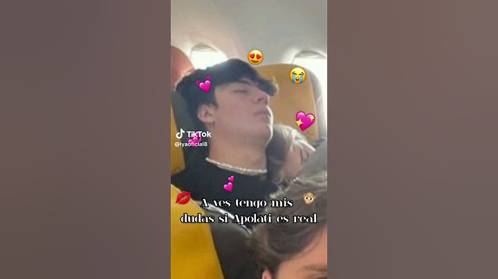 Estan Tati y Apolo durmiendo juntos en el avión