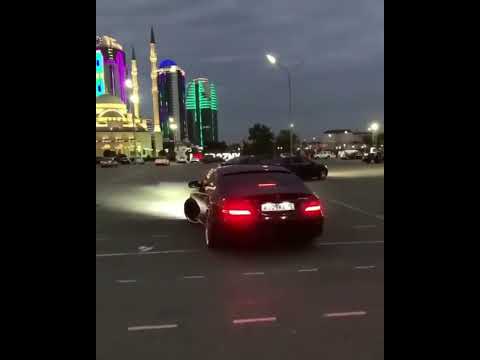 Мерседес банан моделька