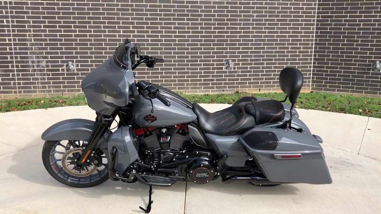 960174 2018 Harley Davidson Cvo Street Glide Flhxse Youtube