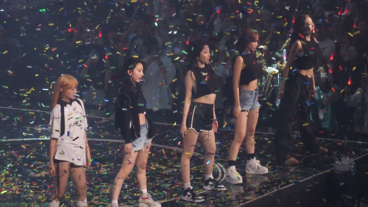 [4K] LE SSERAFIM(르세라핌), Fire in the belly - 230812 1ST TOUR 'FLAME RISES' IN SEOUL