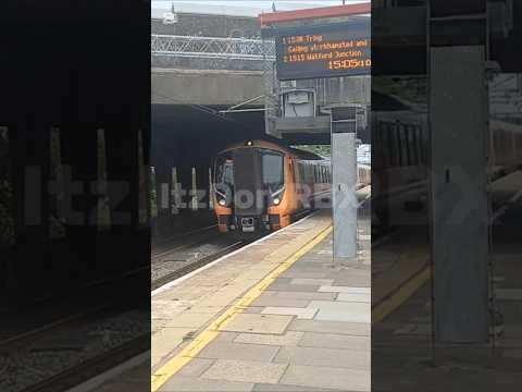 Class 730 Arriving at Harrow and Wealdstone #shorts #shortsyoutube #train #trainspotting #westcoast