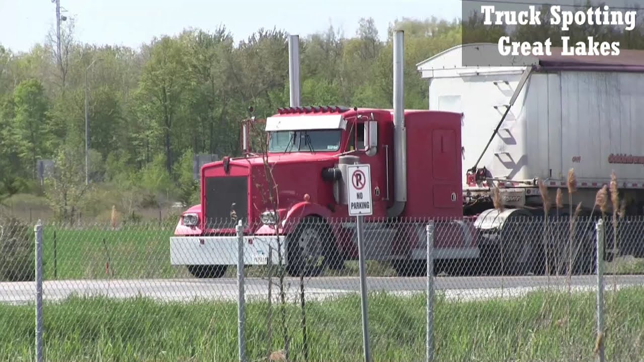 5 Kenworth Trucks At Truck Stop In Southern Ontario YouTube