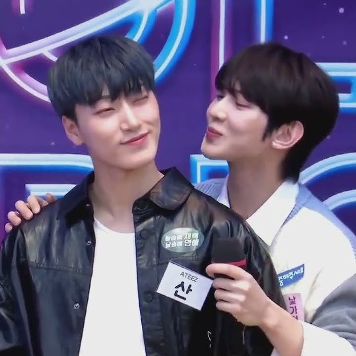 ateez cheek kisses on idol radio 😭 #ATEEZ #에이티즈 #IdolRadio #Kpop