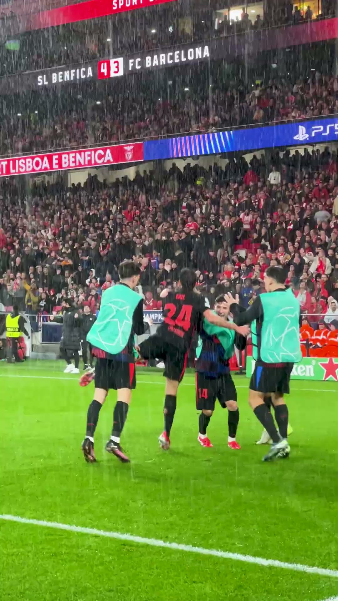 ? What a goal, what a moment! ? #shorts #fcbarcelona
