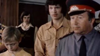 Несовершеннолетние (1976 Г.) Детектив - Приключения