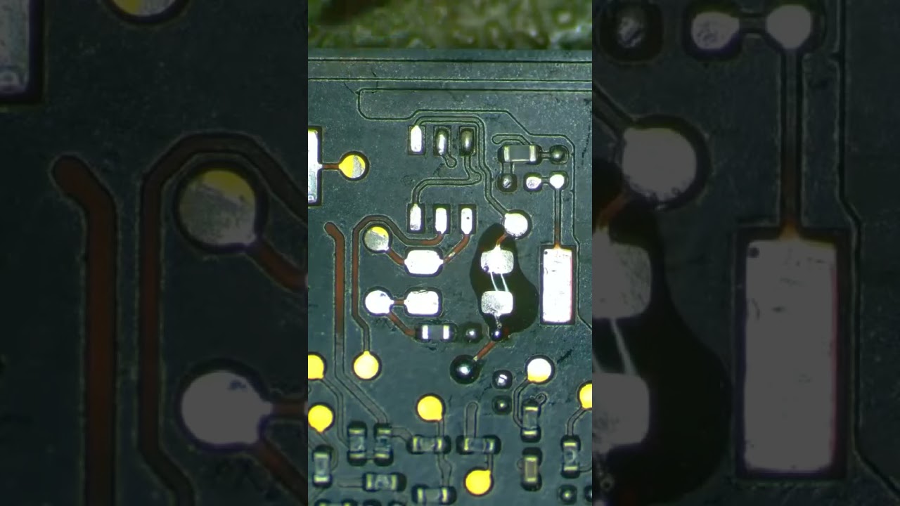 Manual Soldering of 0402 Components 