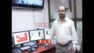 الزميل الإعلامي تيسير الاسدي يشرح للوفود آلية عمل قسم الاعلام في العتبة الحسينية عام ٢٠٠٧