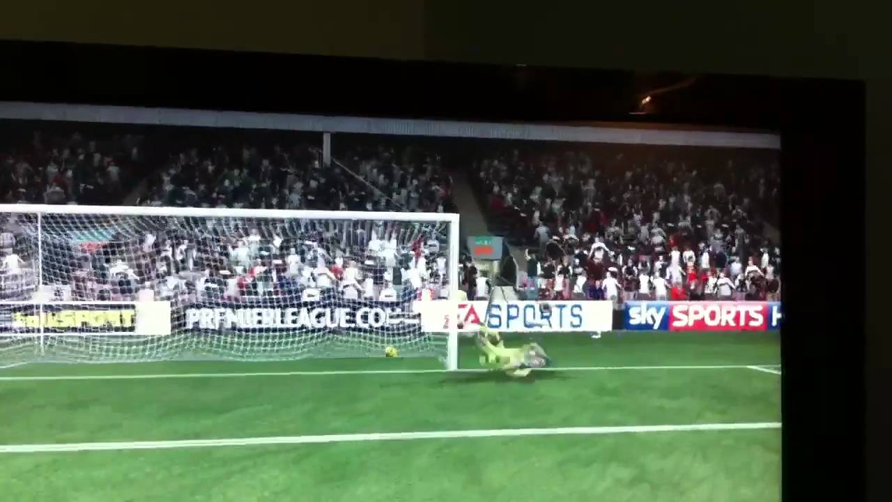Amazing luis Suarez goal on FIFA 11! :)