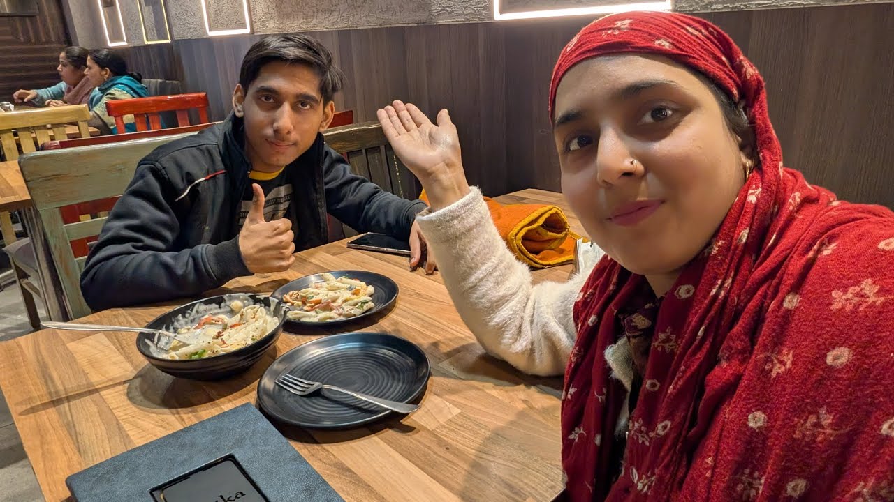 Hum Gaye 💃Ghar M Jhooth Bol Kr Ghumne 🍜😎