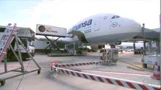 How airplanes toilets are cleaned