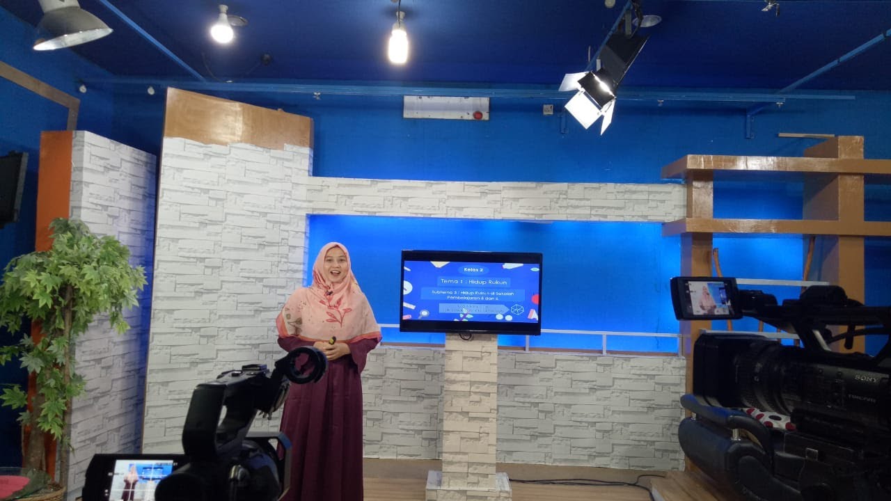 Guru Model Radar Cirebon TV (RCTV) PJJ Tema 1 Subtema 3 Pembelajaran 5 ...