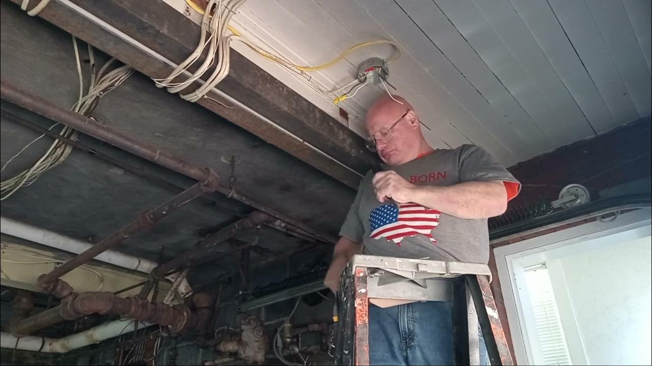 how to wire a junction box 12/2 wire 20 amp circuit in the country of
