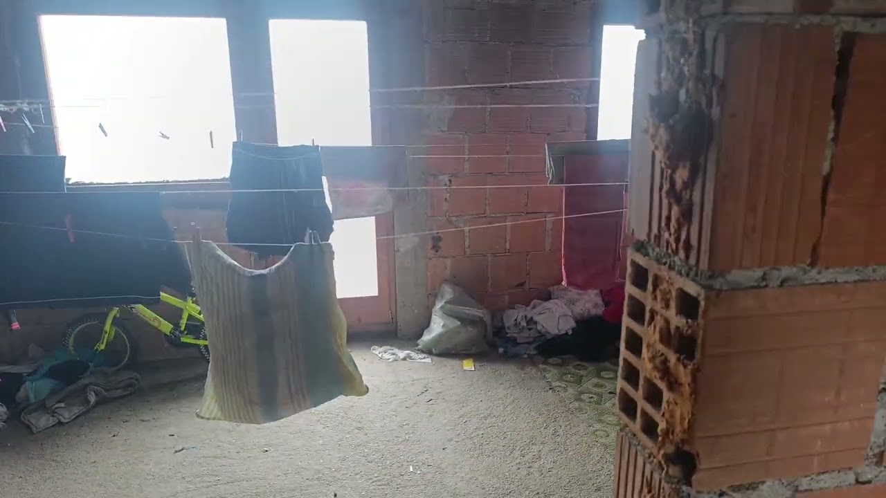 ako ima dobru donatora da nam makar jednu prostoriju sredi 061 027 903 ranko