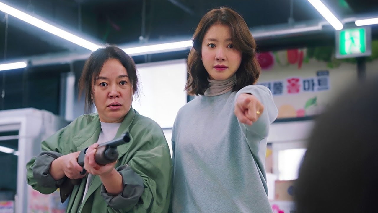 Aparentan Ser Amas de Casa... ¡Pero Son las Justicieras Secretas del Vecindario! 🦸‍♀️🤫🚨