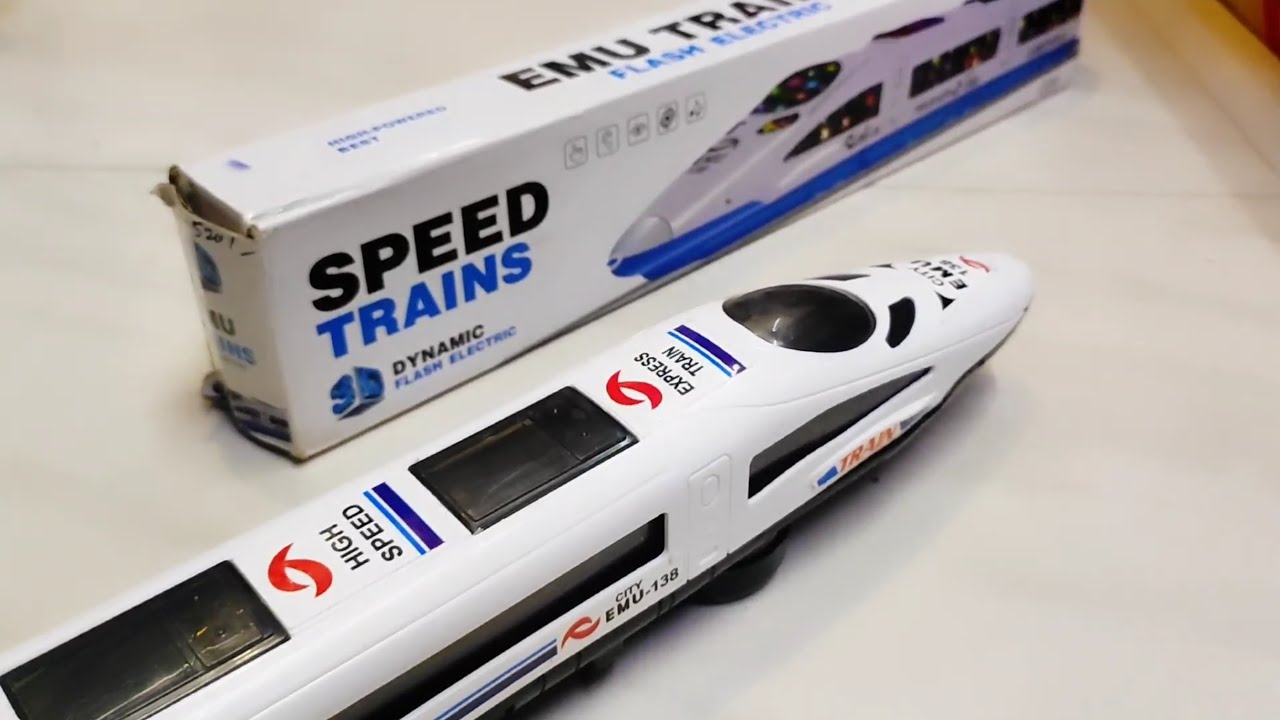 Dynamic Train Set Dynamic Speed Train ToyCity - YouTube