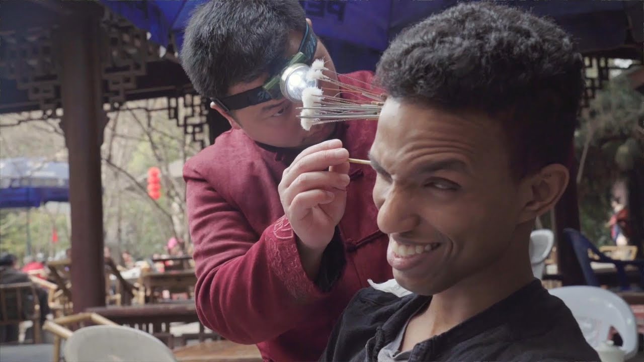 Culture Shock 04: Exploring Chengdu With Caster Raz