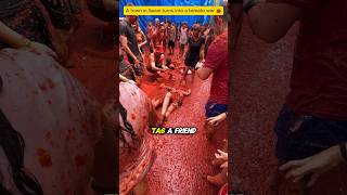 La Tomatina Festival – World’s Biggest Tomato Fight in Spain 🍅 | Crazy Food Festival #spain #shorts