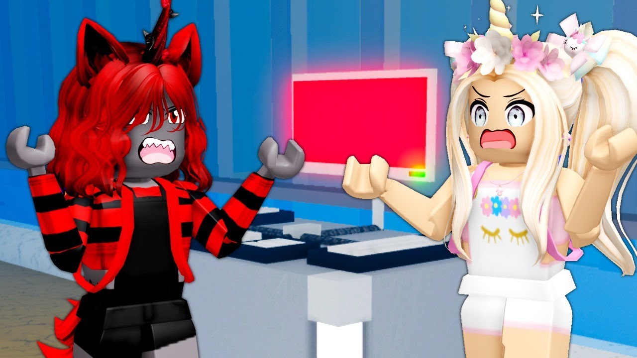 moody-and-sanna-got-into-a-huge-fight-in-flee-the-facility-roblox