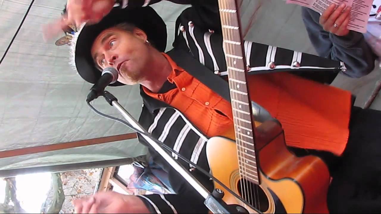 "Occupy this town" der Song aus Köln zur Occupybewegung - Hardy S. Party und Niranjana A.