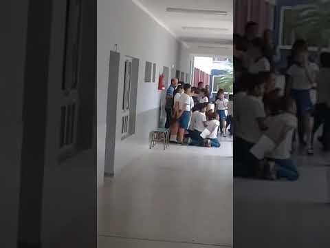 Gildo en una escuela de Pirané