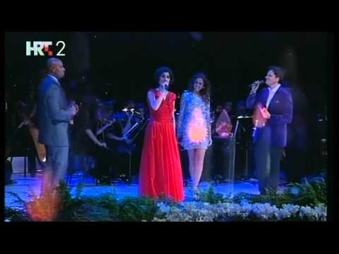 Doris Dragovic, Pastora,