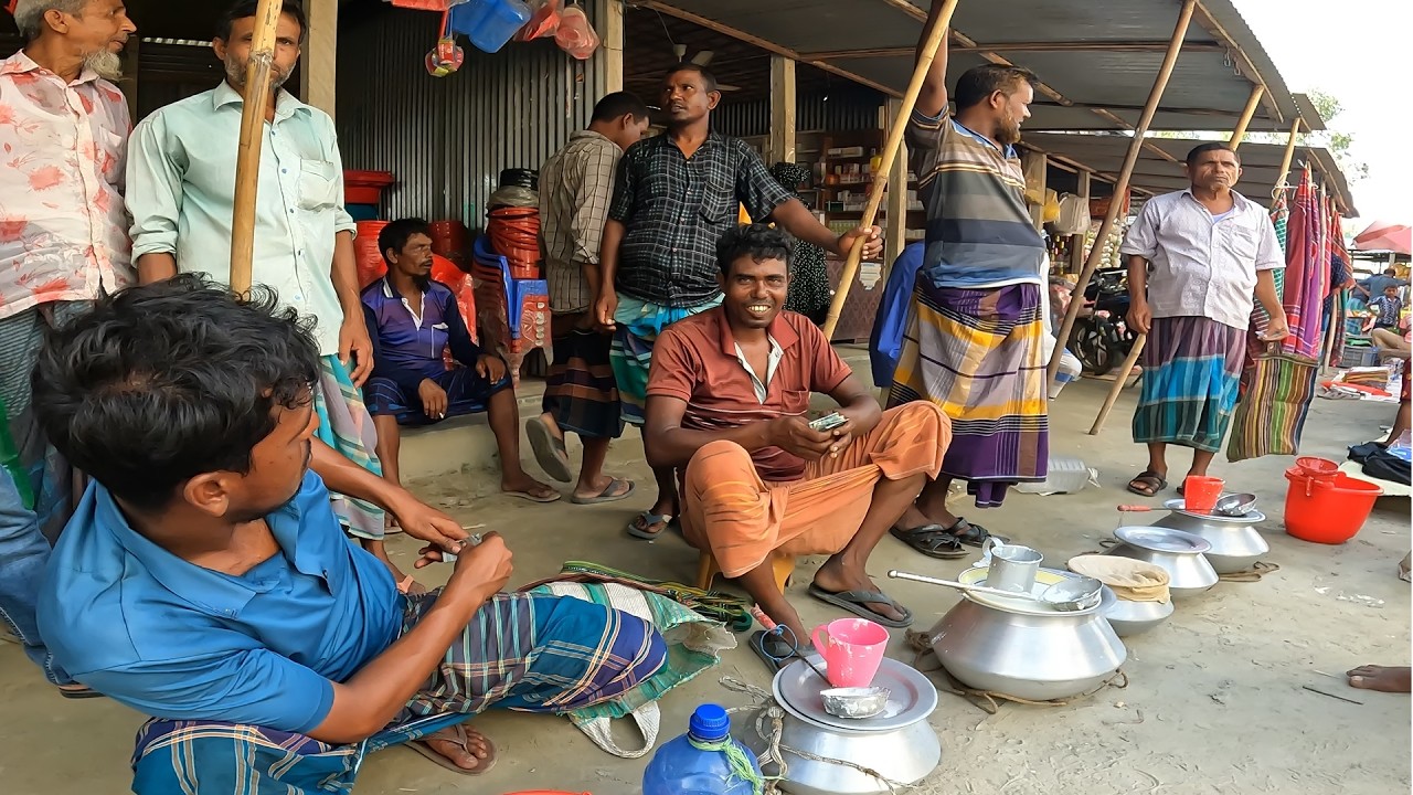 প্রত্যন্ত চর অঞ্চলে চরের মানুষের গ্রামীণ হাট। নয়ারচর বাজার। Bangladesh Remote Area Village Market