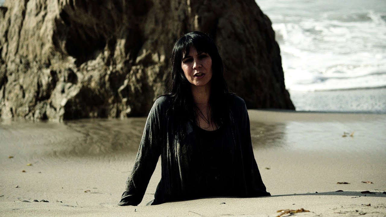 Eyes Closed - Selin Damar