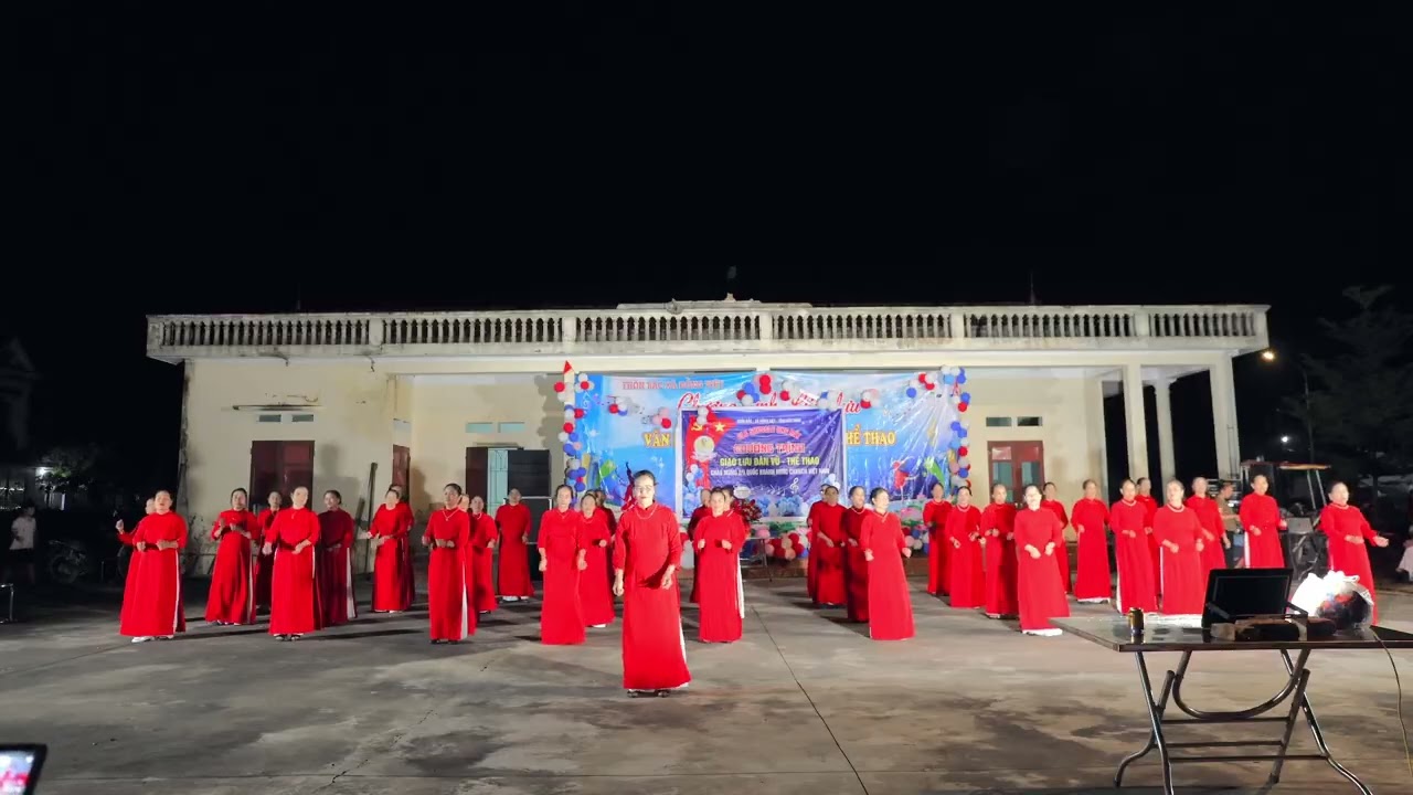 Việt Nam ơi Mến yêu Vô cùng CLB dân vũ Thôn Bắc 