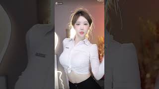 迷人的黎闪电20230304064949