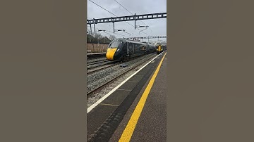 GWR class 800 passing Newbury 800015 & 800024 13/3/23 #shorts