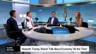 US Employers Shed Jobs, Unemployment Falls