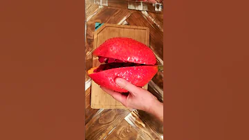 Разрезание момордики. Бонусное видео))