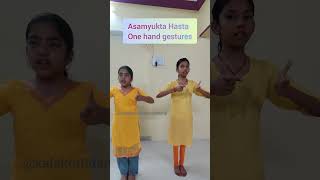 Asamyukta Hasta #asamyuktahasta #bharatanatyam #danceschool #dance #bharatnatyam #hastamudra #mumbai