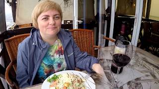 Крым Судак цены в столовых(Первый день в Судаке. Прогулка по набережной, Кипарисовой аллее. Посещение магазинов. Цены в столовых. Цены..., 2016-06-28T16:00:03.000Z)