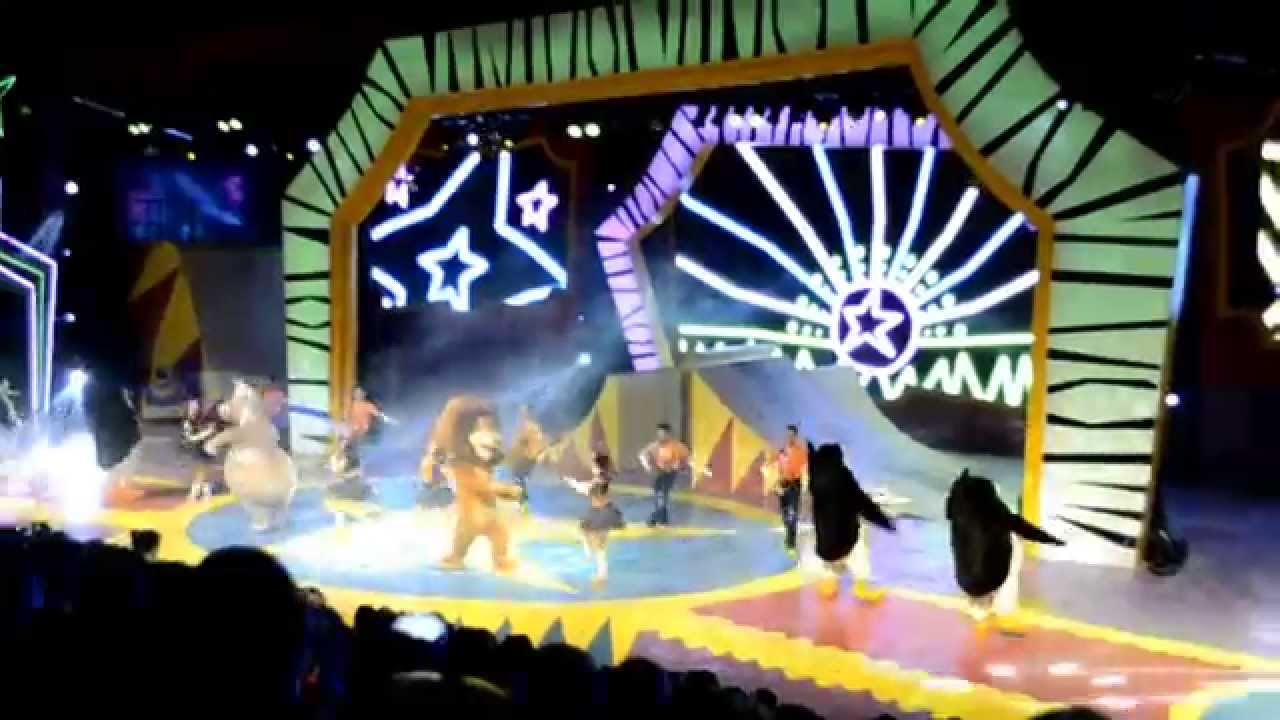 Madagascar Circus Show! BETO CARRERO WORLD