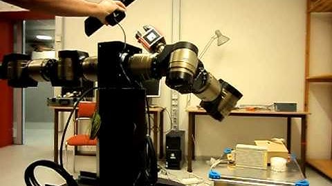 2 1/2 D Visual servoing with kinect and 7 DOF arm- part I