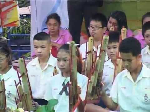 บรรเลงดนตรีไทย(อังกะลุง)