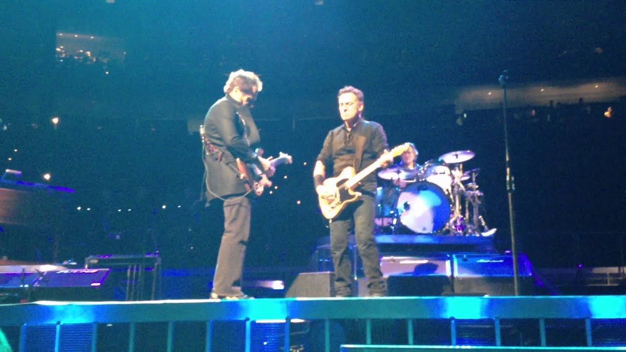 41 Shots Springsteen American Skin (41 Shots) - Bruce Springsteen - Buffalo, NY - YouTube